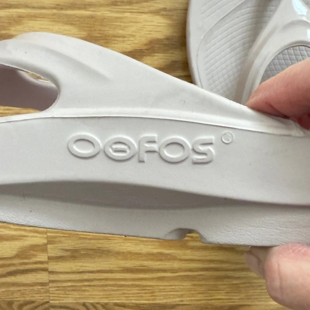 OOFOS Women's Light Purple Sandals - Picture 4 of 4